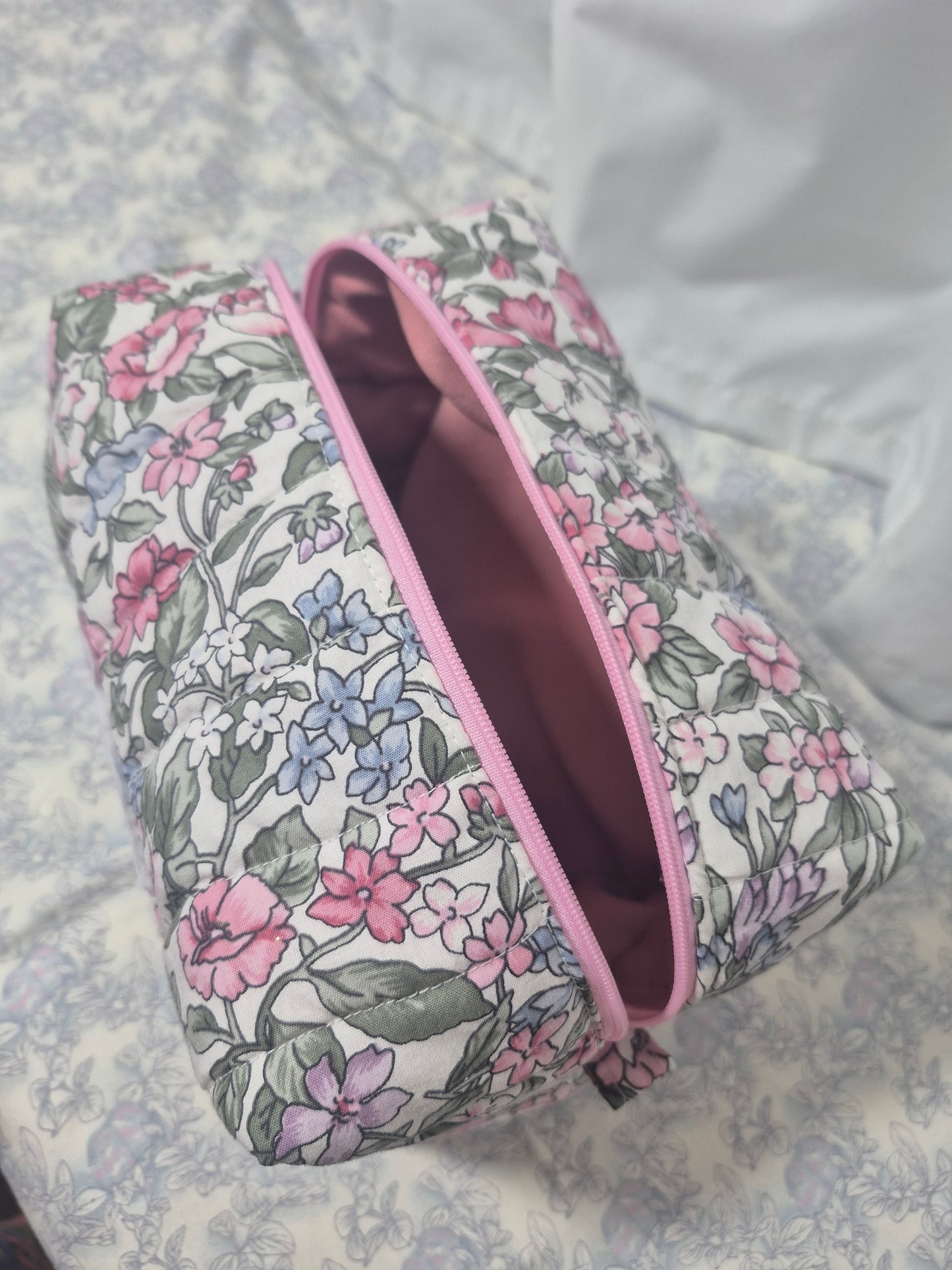 Medium "Quoted" Pouch